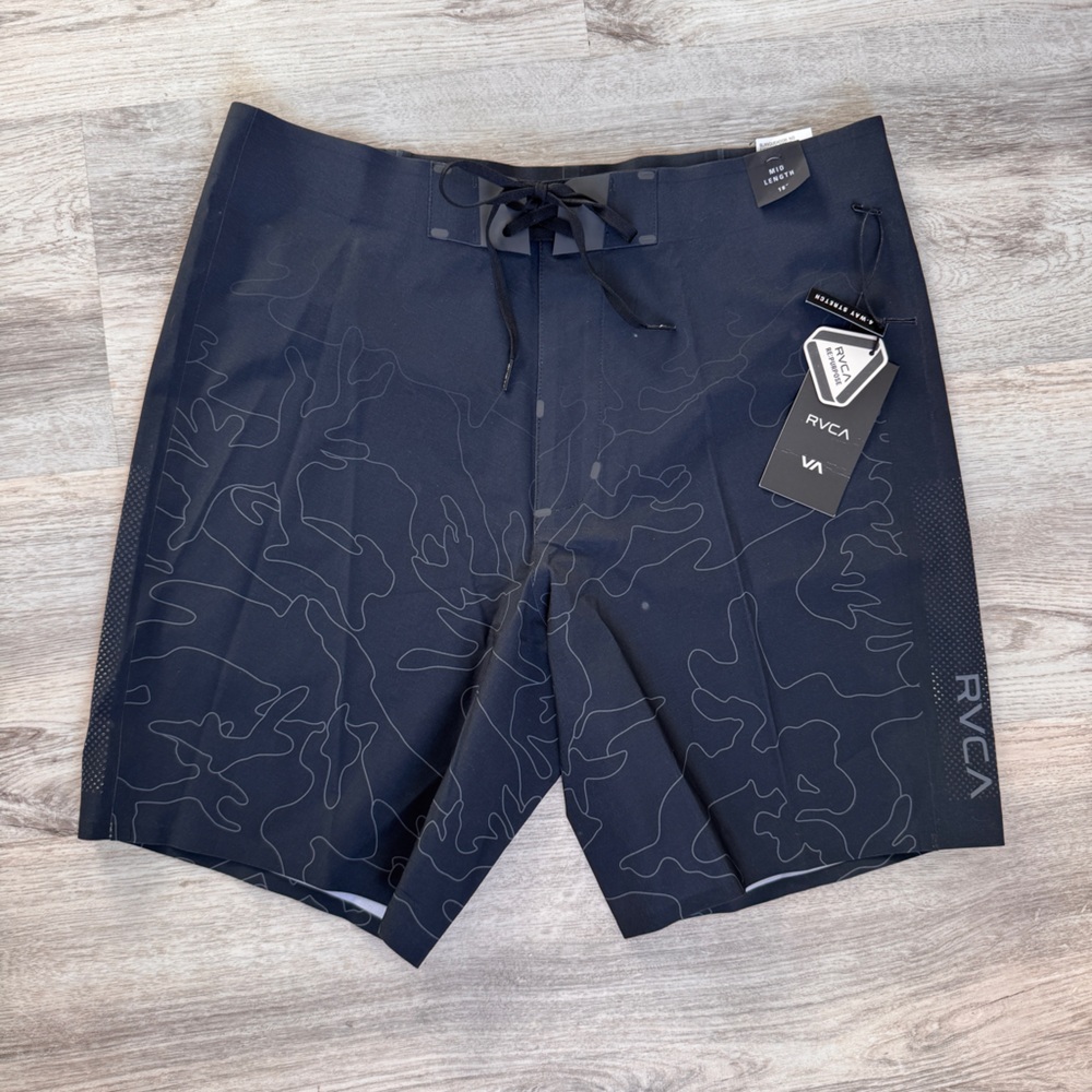 NWOT. RVCA 31 Men’s Board Shorts Topographic Design Black  $100msrp